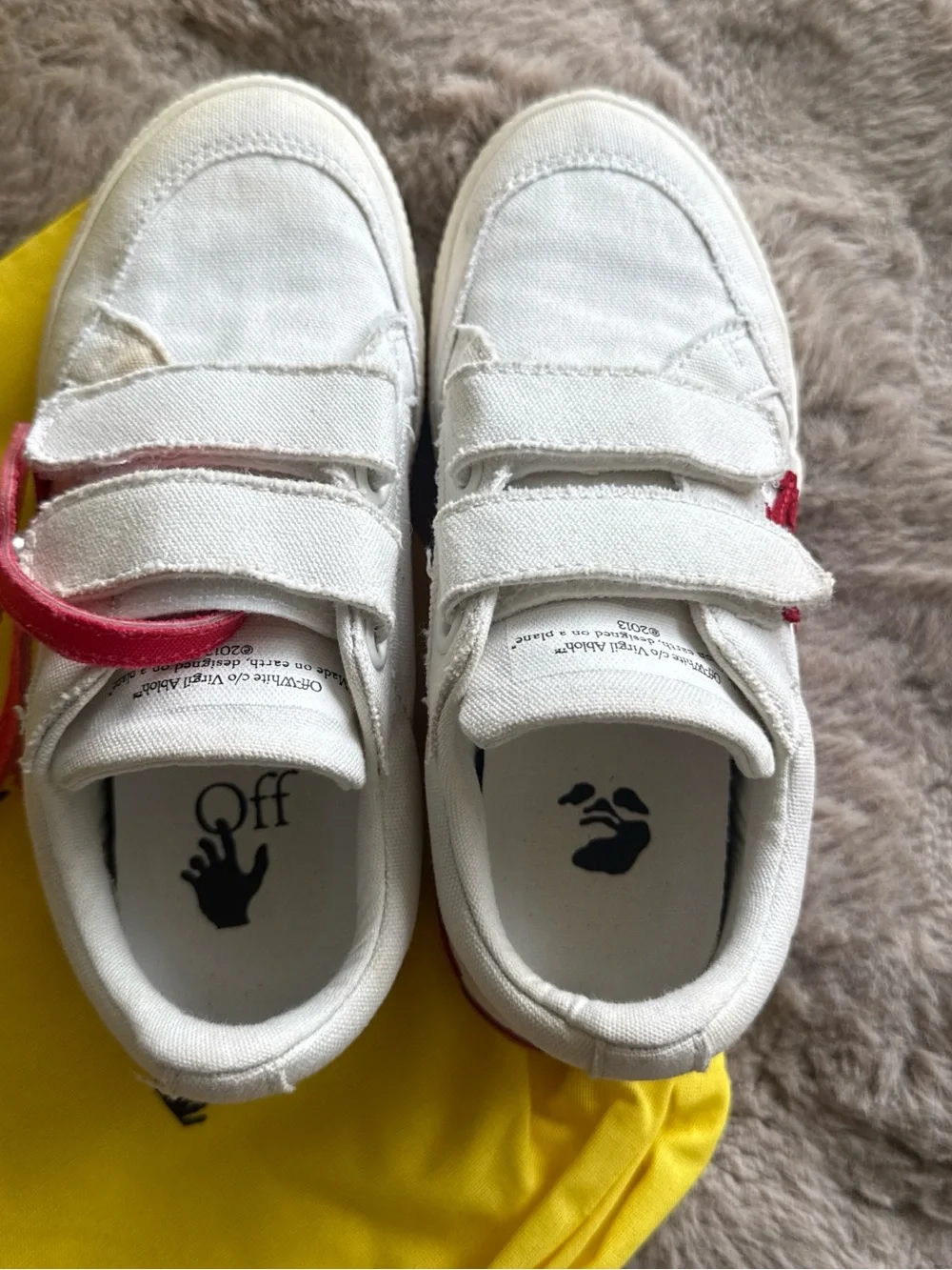 Off-White Kids White Sneakers with Red Stripe Accents size 33
